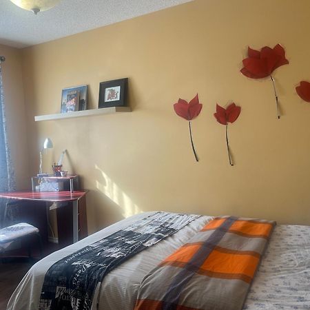 Citadel Hill Cr Community! Apartment Calgary Bagian luar foto