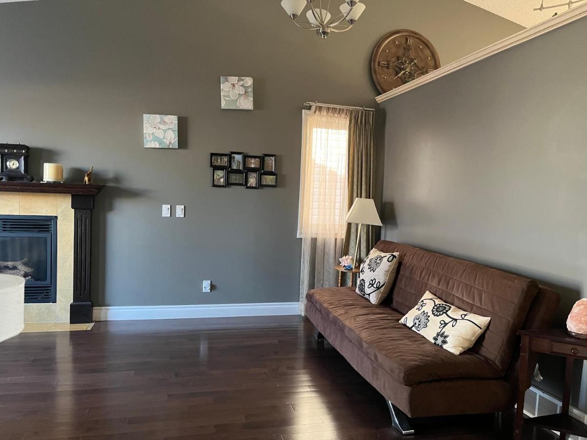Citadel Hill Cr Community! Apartment Calgary Bagian luar foto